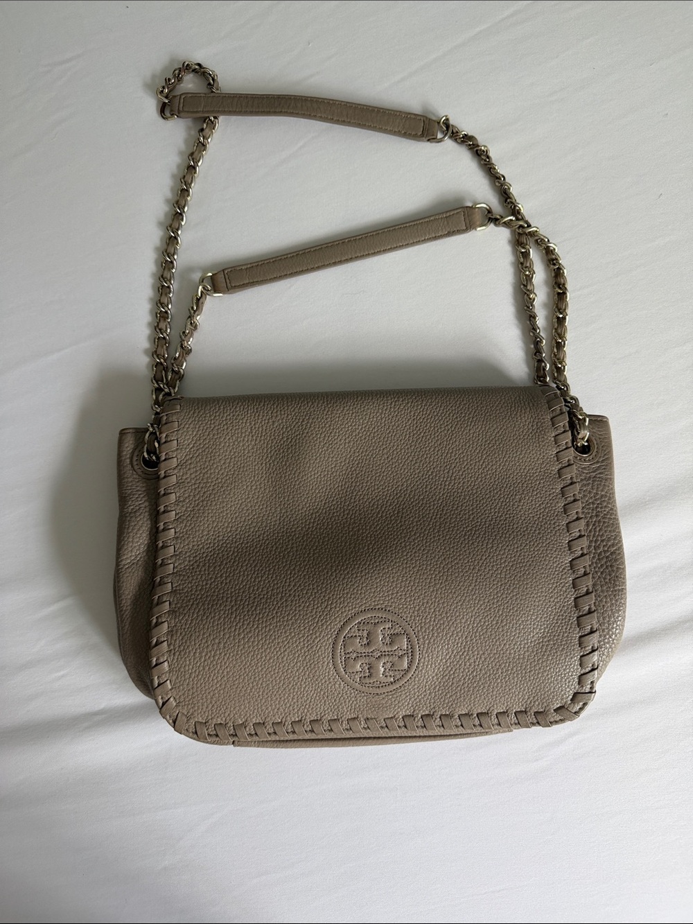 Tory Burch MARION SMALL FLAP SHOULDER BAG in French gray